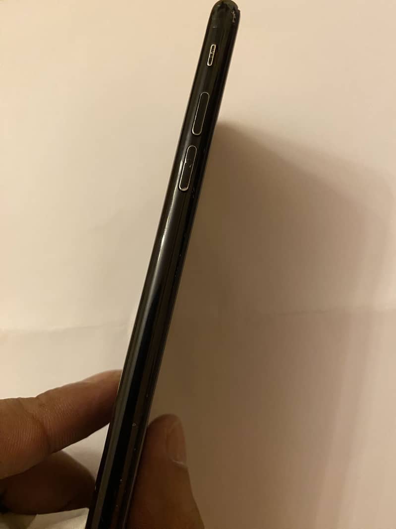 Apple iPhone 7 4