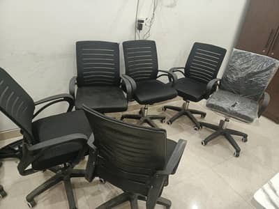 Office Furniture for Sale – 1 Tables & 6 Office Chairs