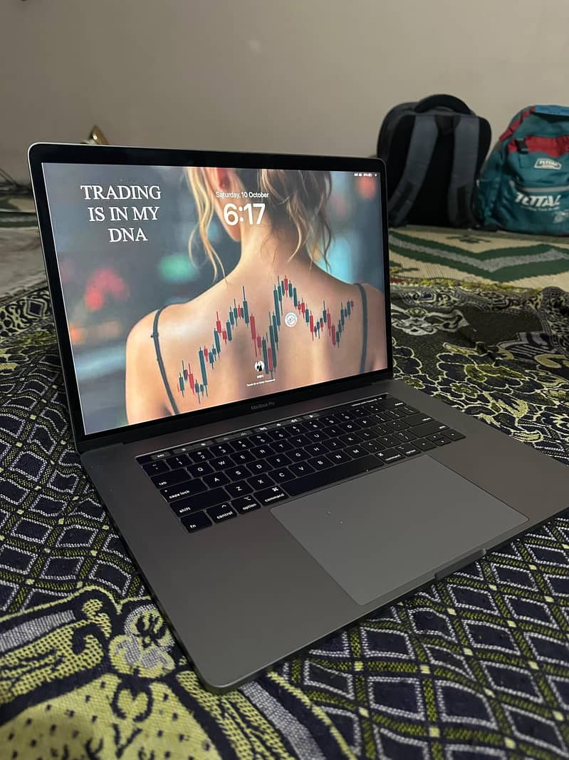 Macbook Pro 0
