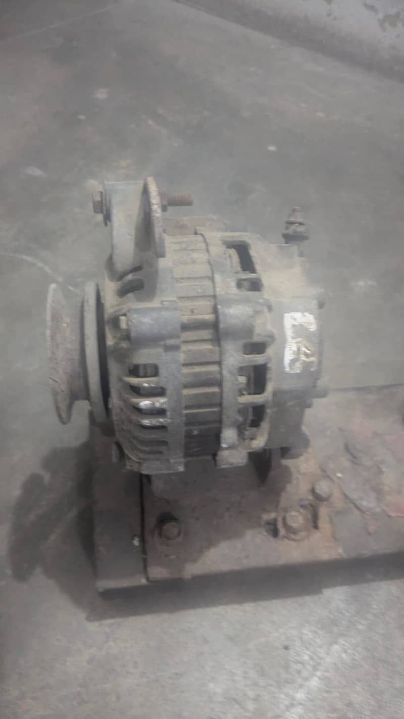 Alternator / ڈائنامو) 1