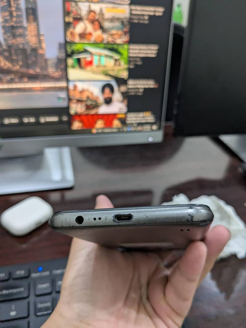Realme C25Y 4