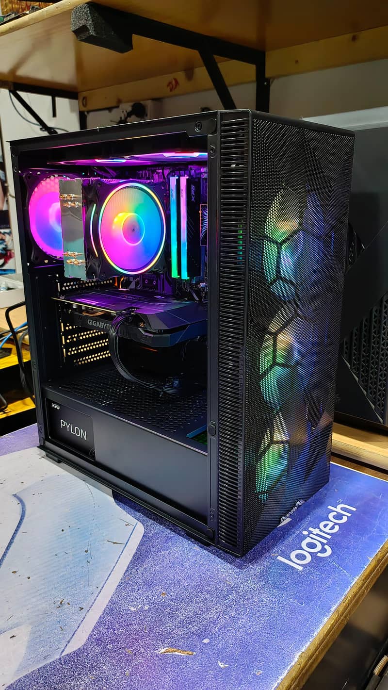 1 year used pc 0