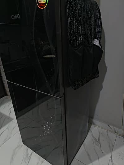 chiq 11 Cubic ft refrigerator