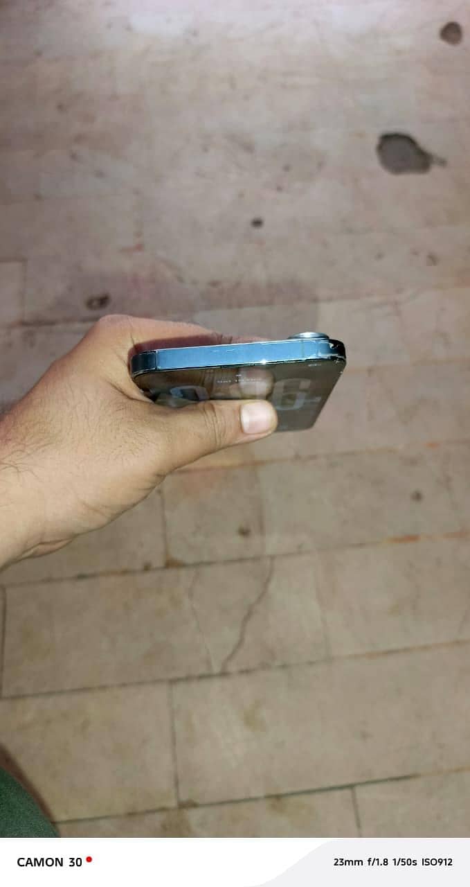 Apple iPhone 13 Pro Max 1