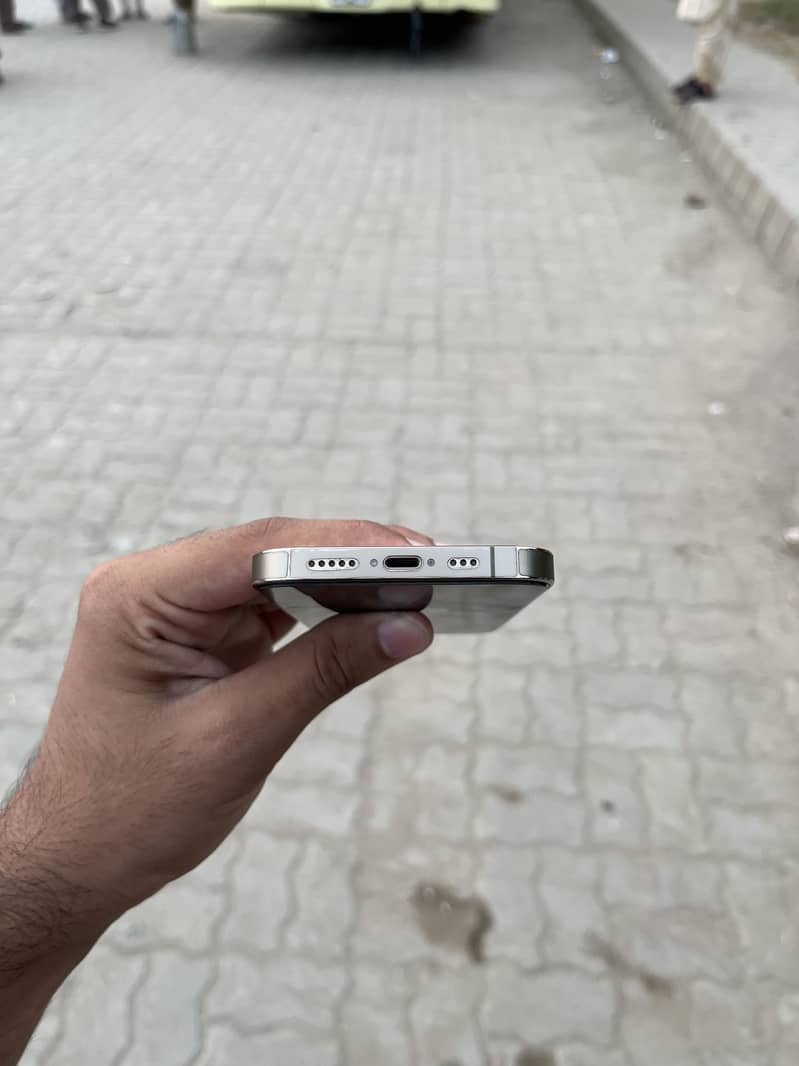 Apple iPhone 14 Pro 4