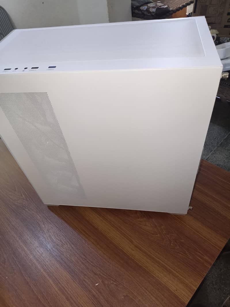 gaming PC case 6