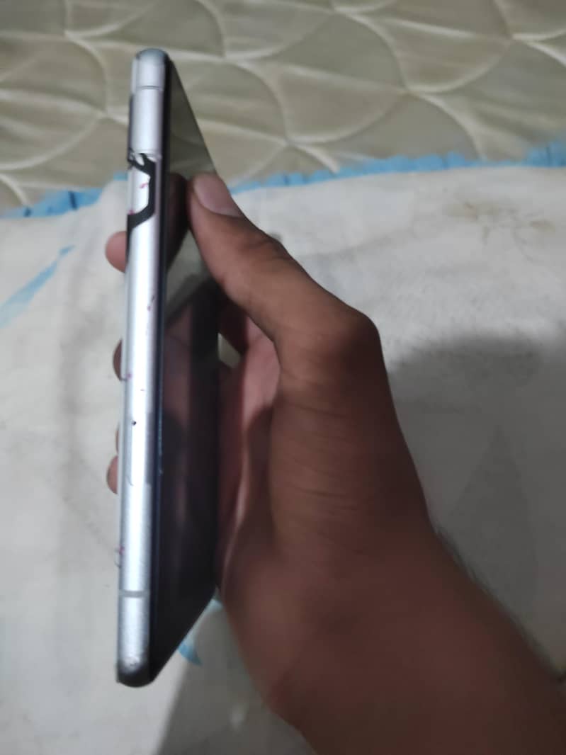 Google Pixel 7a 3