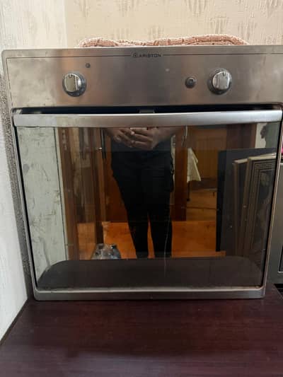 Ariston Oven (Gas + Electric)