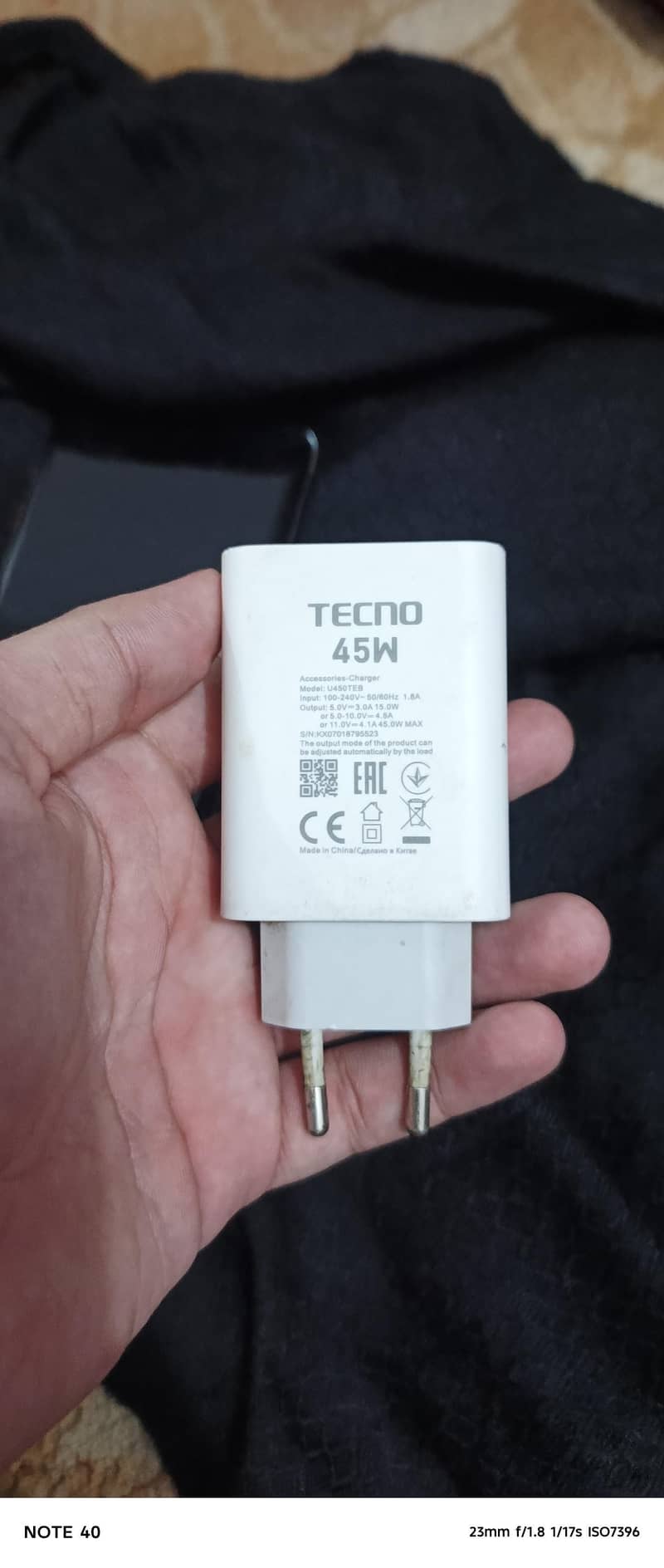 Tecno CAMON 40 Pro 7