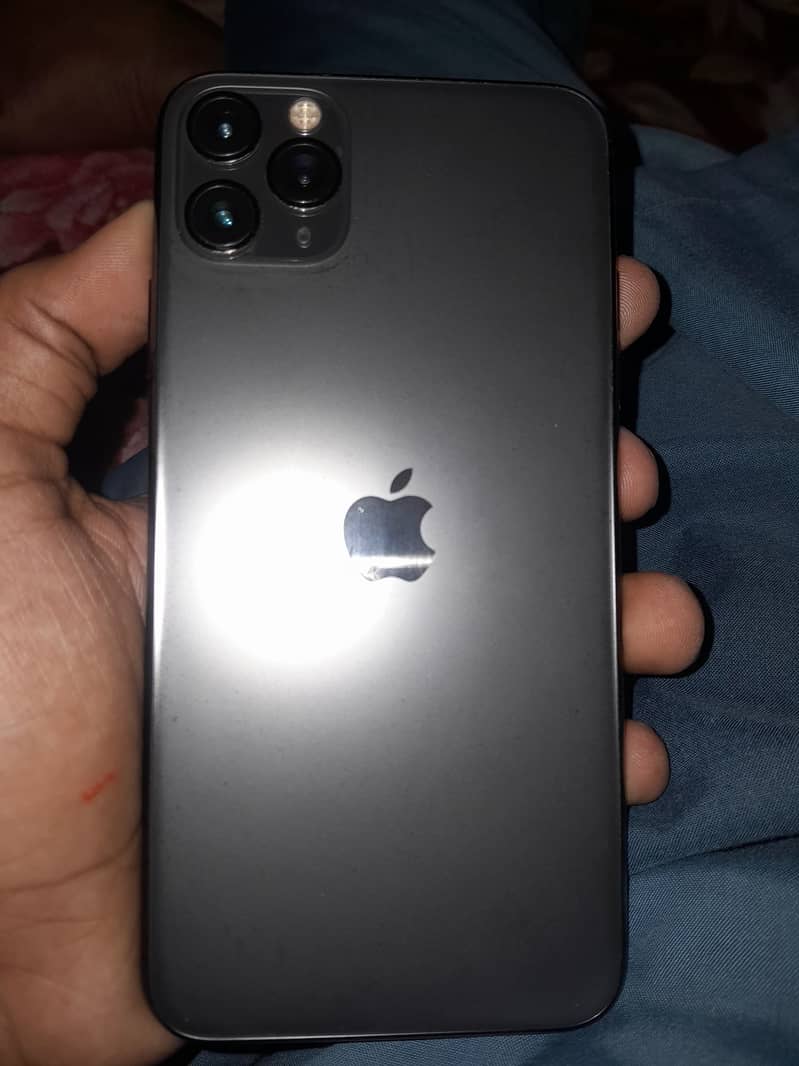 Apple iPhone 11 Pro Max 1