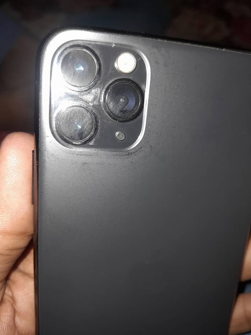 Apple iPhone 11 Pro Max 5
