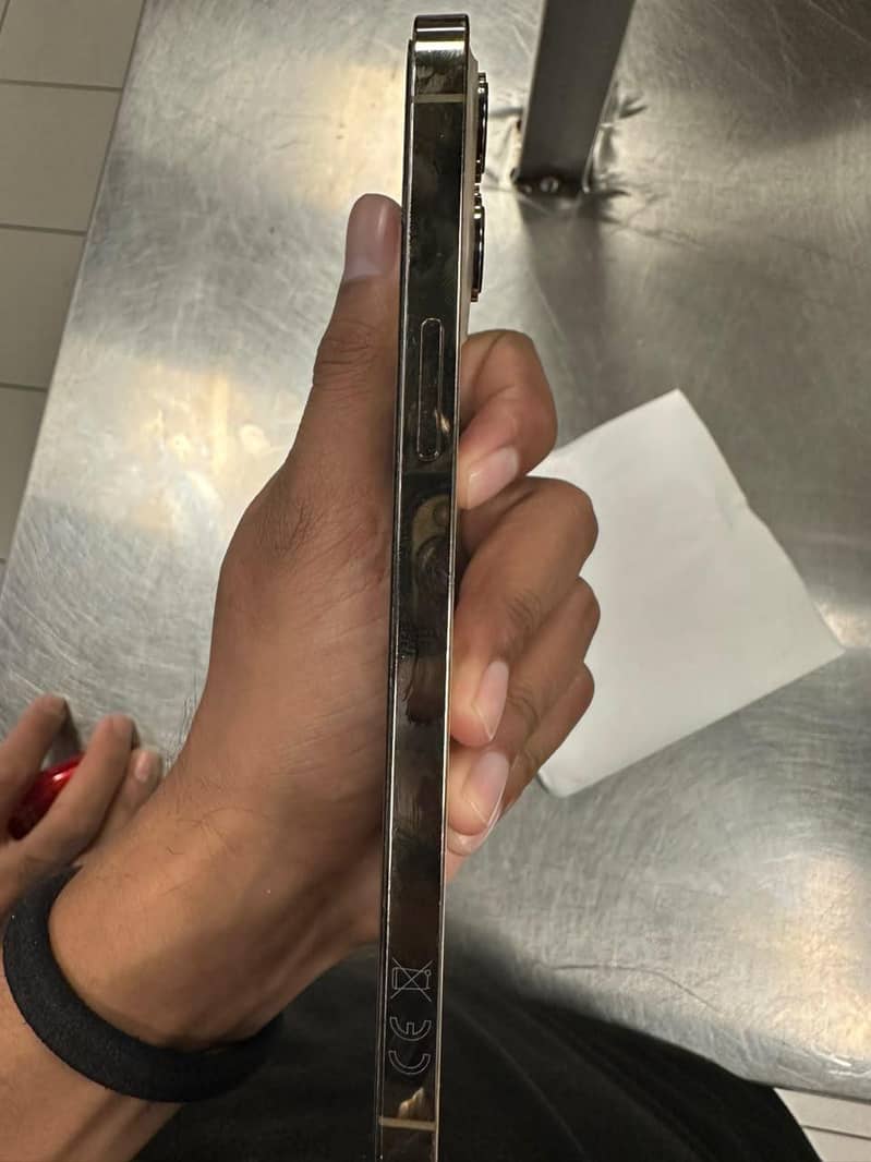 Apple iPhone 12 Pro 4