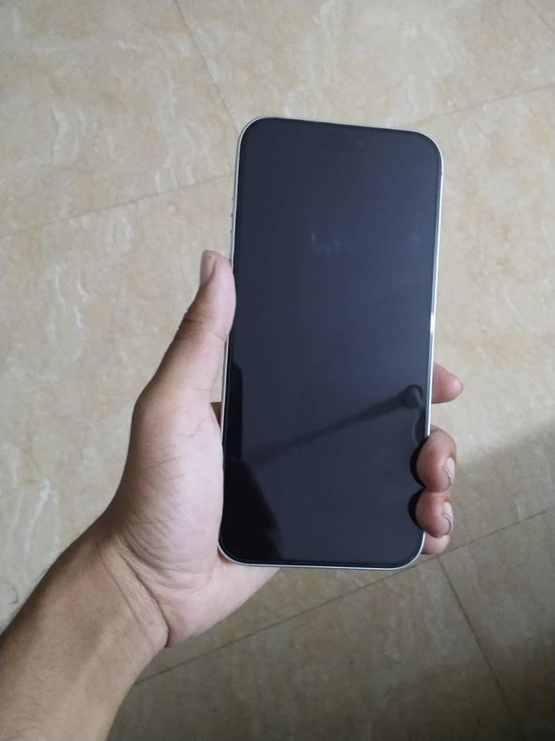 Apple iPhone 17 Pro Max 1