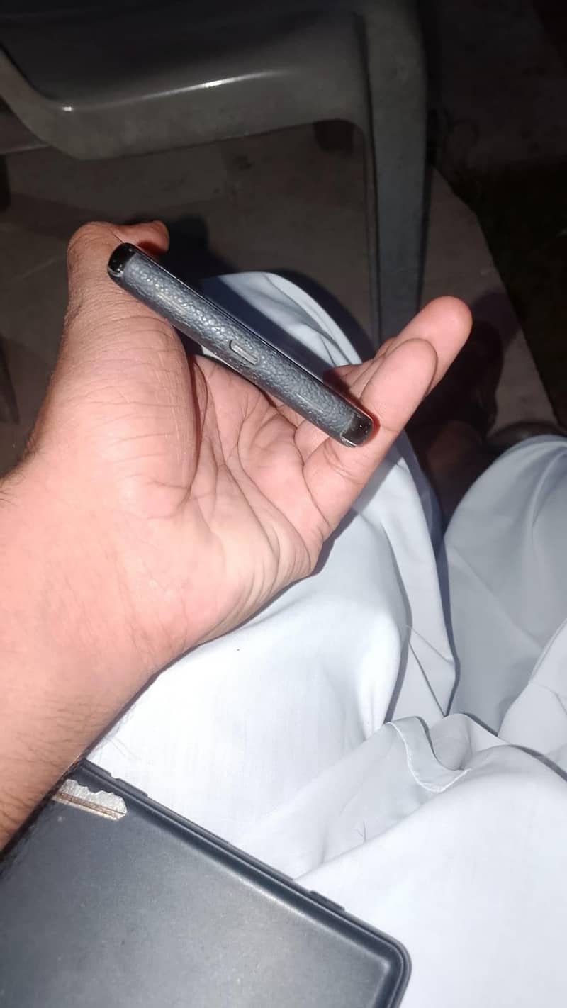 Google Pixel 6a 4