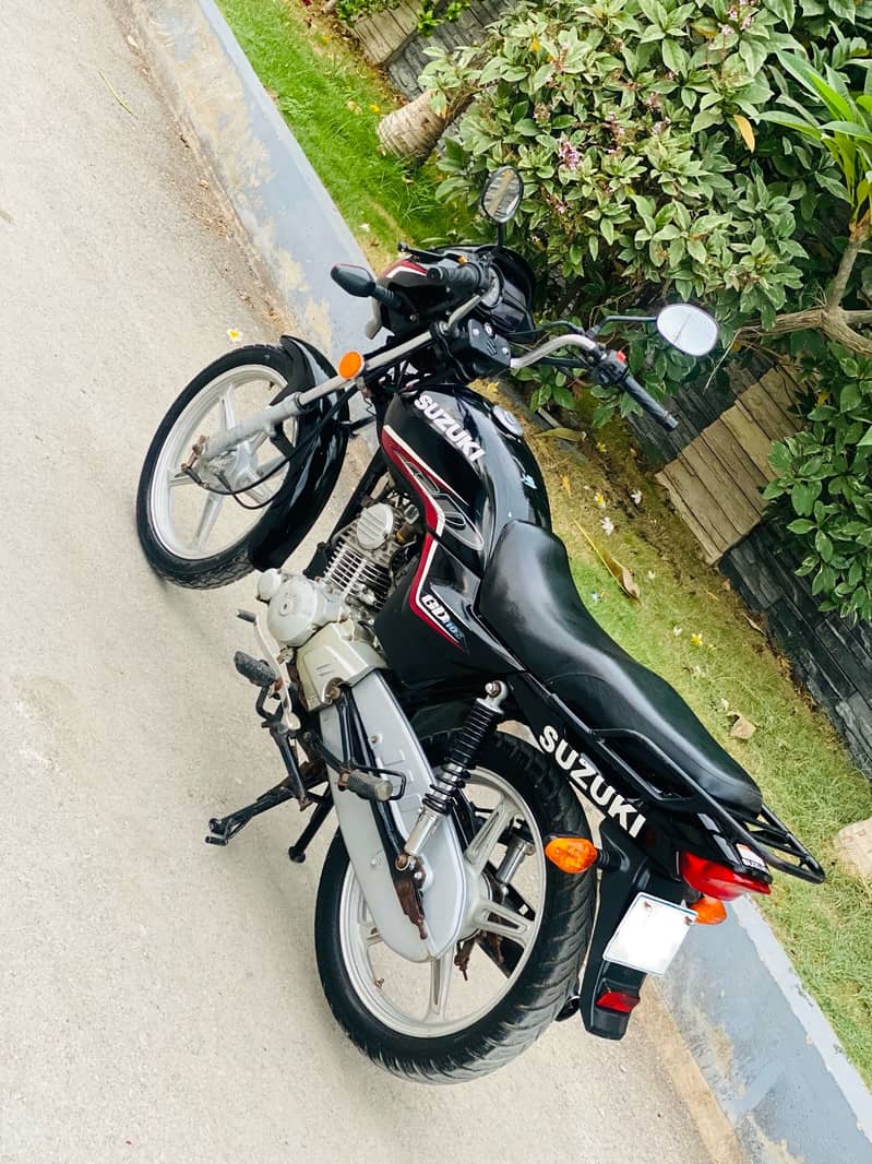 Gd-110S 3