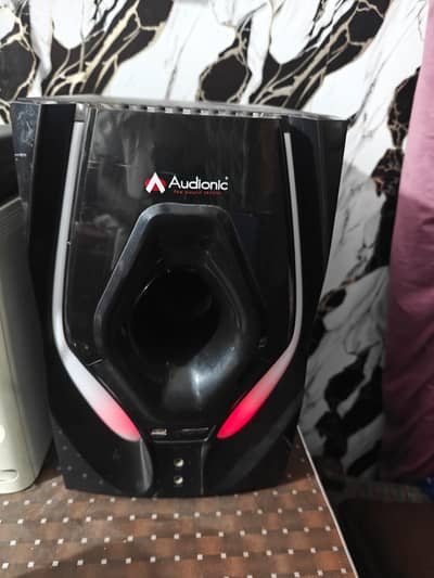 Speaker used condition 10/7