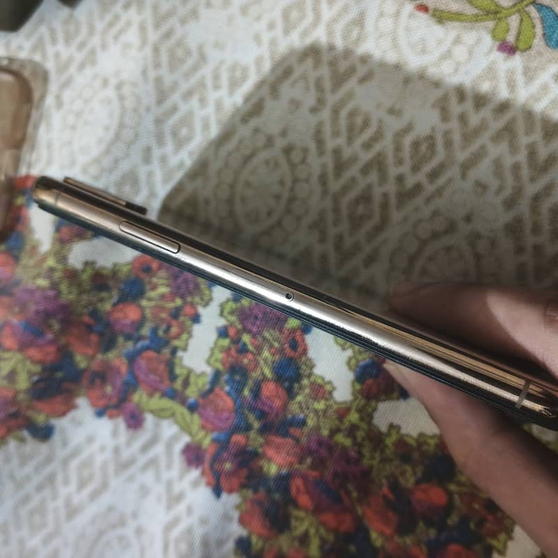 Apple iPhone XS 2