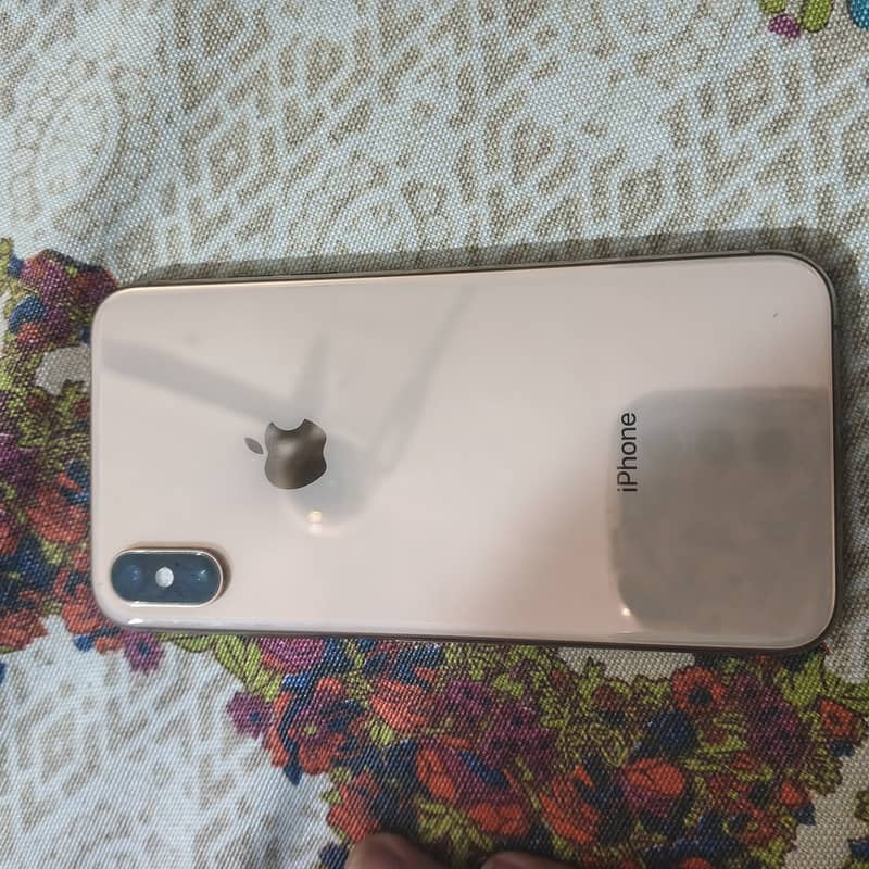Apple iPhone XS 3