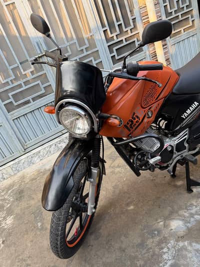 Yamah YBR G best bik 10/10