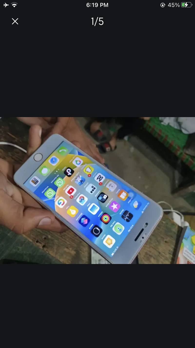 Apple iPhone 8 Plus 4