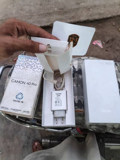 Tecno CAMON 40 Pro