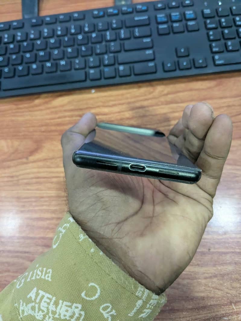Google Pixel 6 5