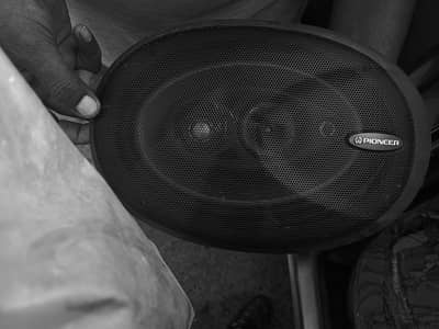Original pioneer speakers for sale in very good condition not repair