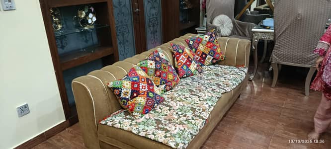 l shape sofa and table