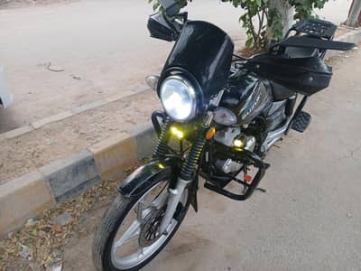 Suzuki GS 150 - 2022