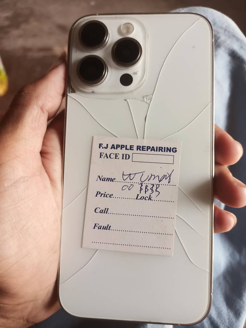 Apple iPhone 14 Pro Max 3