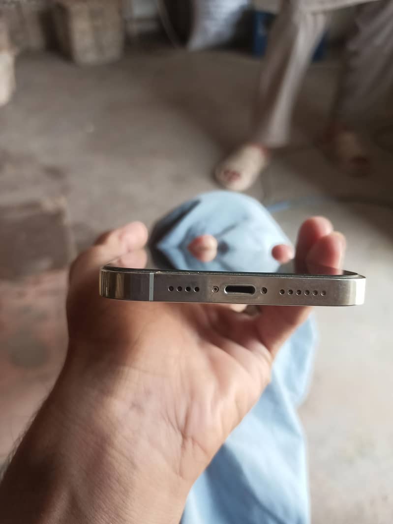 Apple iPhone 14 Pro Max 5