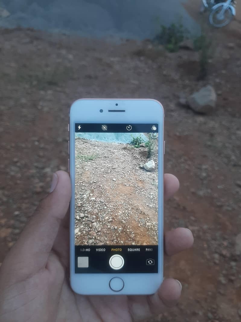 Apple iPhone 8 6