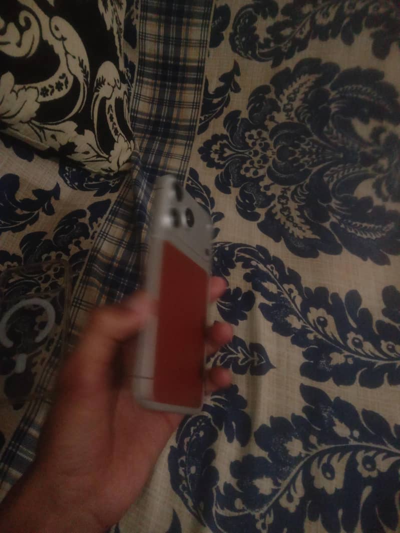 Apple iPhone XR 4