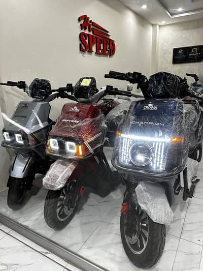 Crown & Hi Speed EV Scooties – Raftaar, Champion, Ninja & More