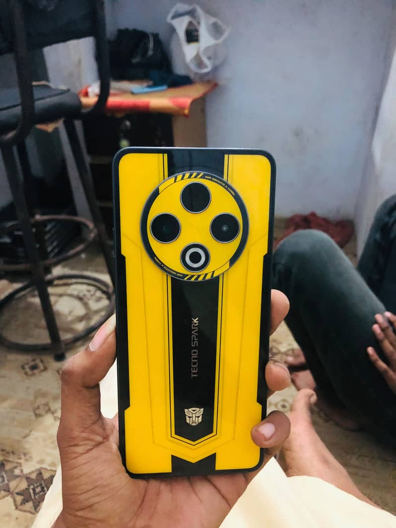 Tecno Spark 30 1