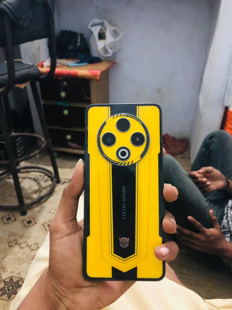 Tecno Spark 30 4