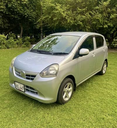 Daihatsu Mira 2015