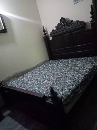 King Size Wooden Bed Set for Sale