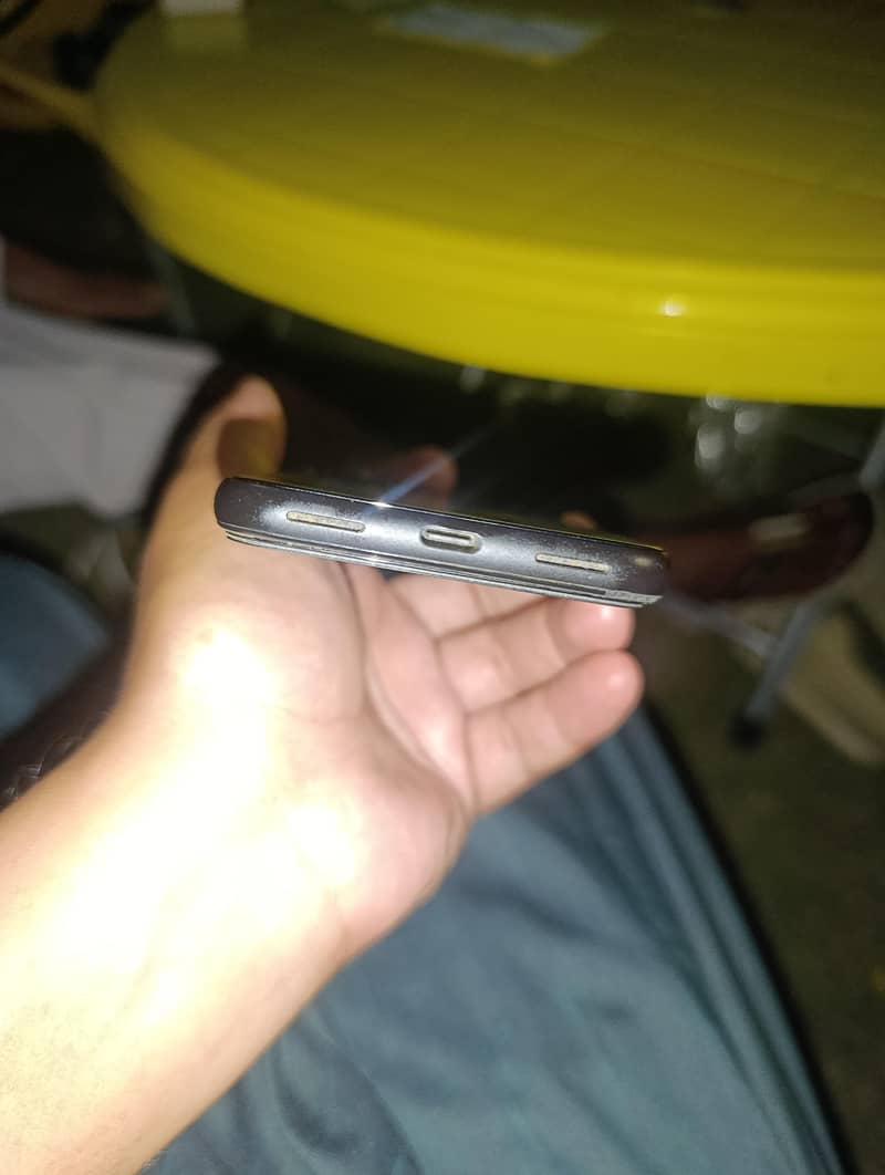 Google Pixel 4 3