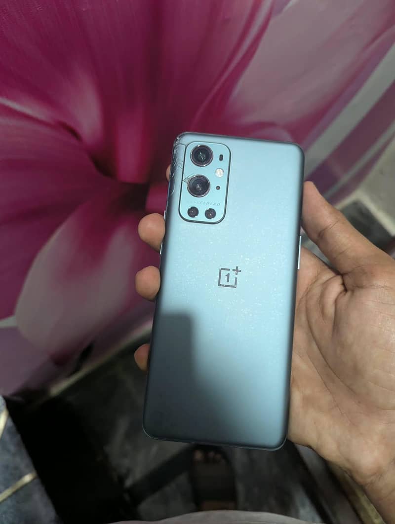 One Plus 9 pro 0