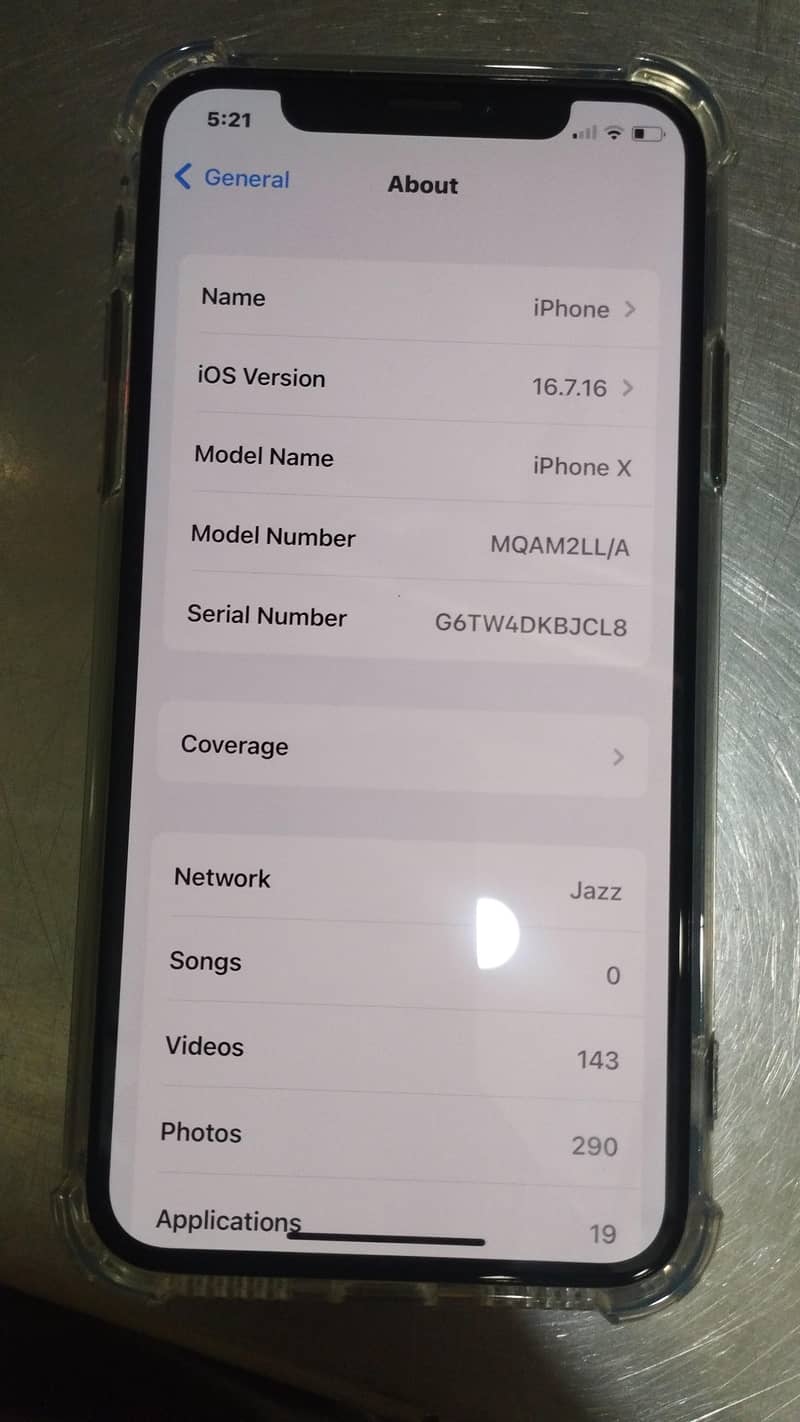 Apple iPhone X 4