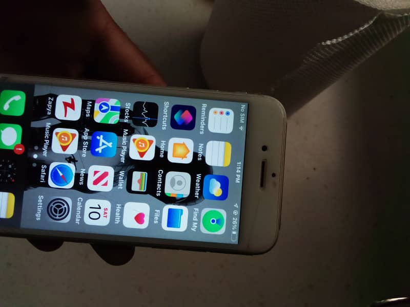Apple iPhone 6S 4