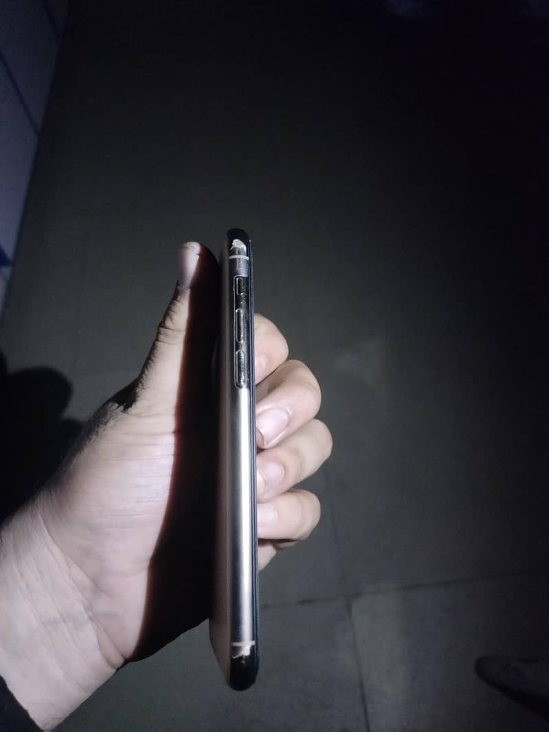 Apple iPhone 11 pro 2