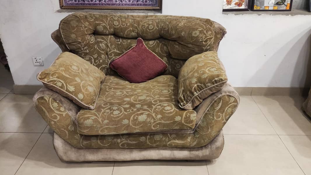 Sofa Set- 5 seater 2