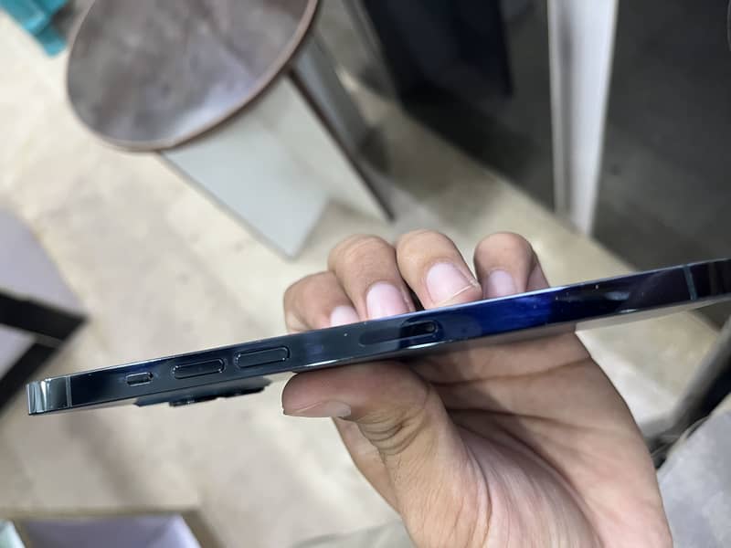 Apple iPhone 12 Pro Max 2