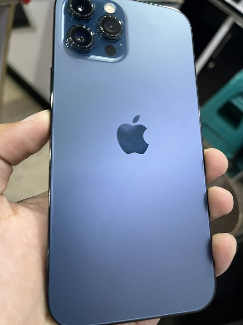 Apple iPhone 12 Pro Max 4