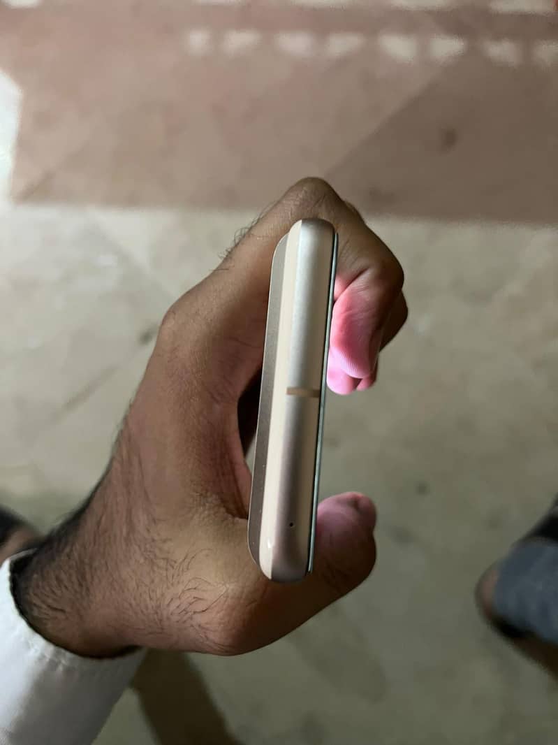 Google Pixel 8 5