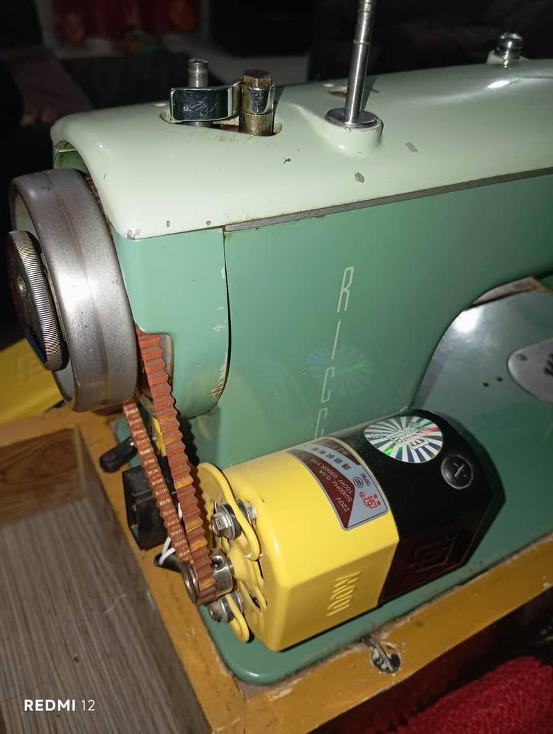 Original Sewing Machine 2