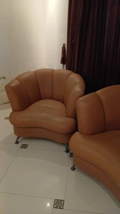 Sofa Set Available for Sale