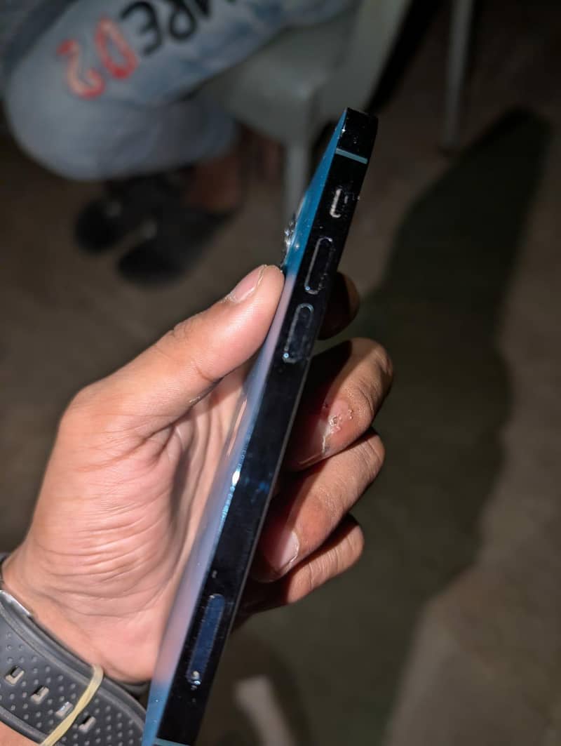 Apple iPhone 12 Pro 2